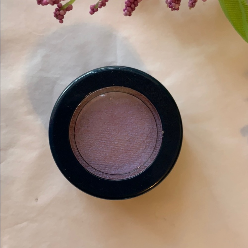 Lip balm and eyeshadow